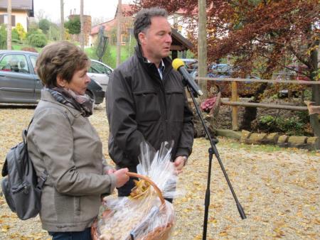 Sprejem gostov iz Velikih Lašč in dvig zastave v čast Šafarskemu v okviru vseslovenske akcije Moja dežela-lepa in gostoljubna 24
